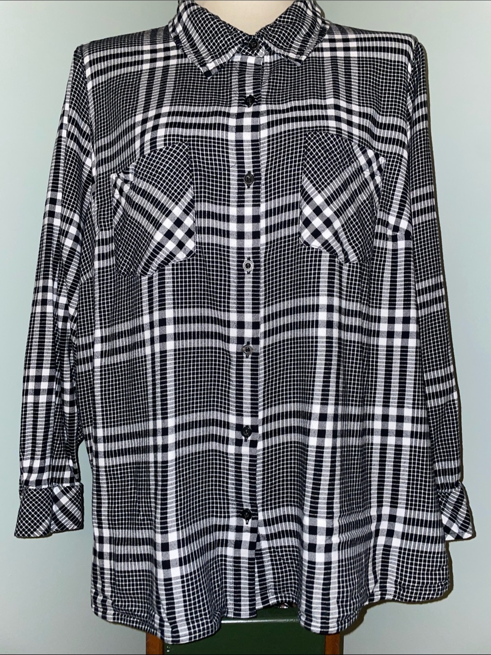 CJ Banks Women’s 3X Black White Plaid Button Front Shirt Plus Size